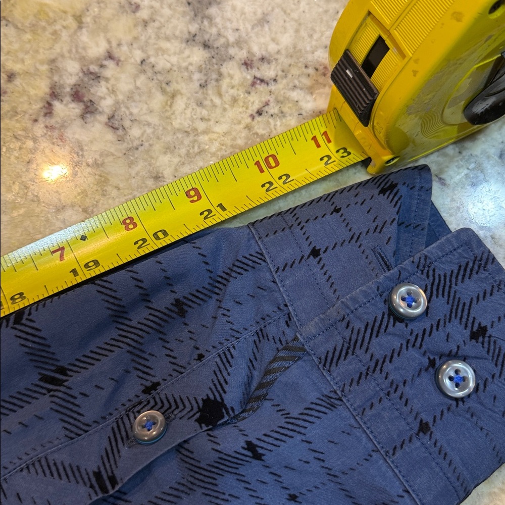 Tommy Bahama Men’s-long-sleeve,plaid button-up shirt Blue/Black Size Small - Picture 10 of 11